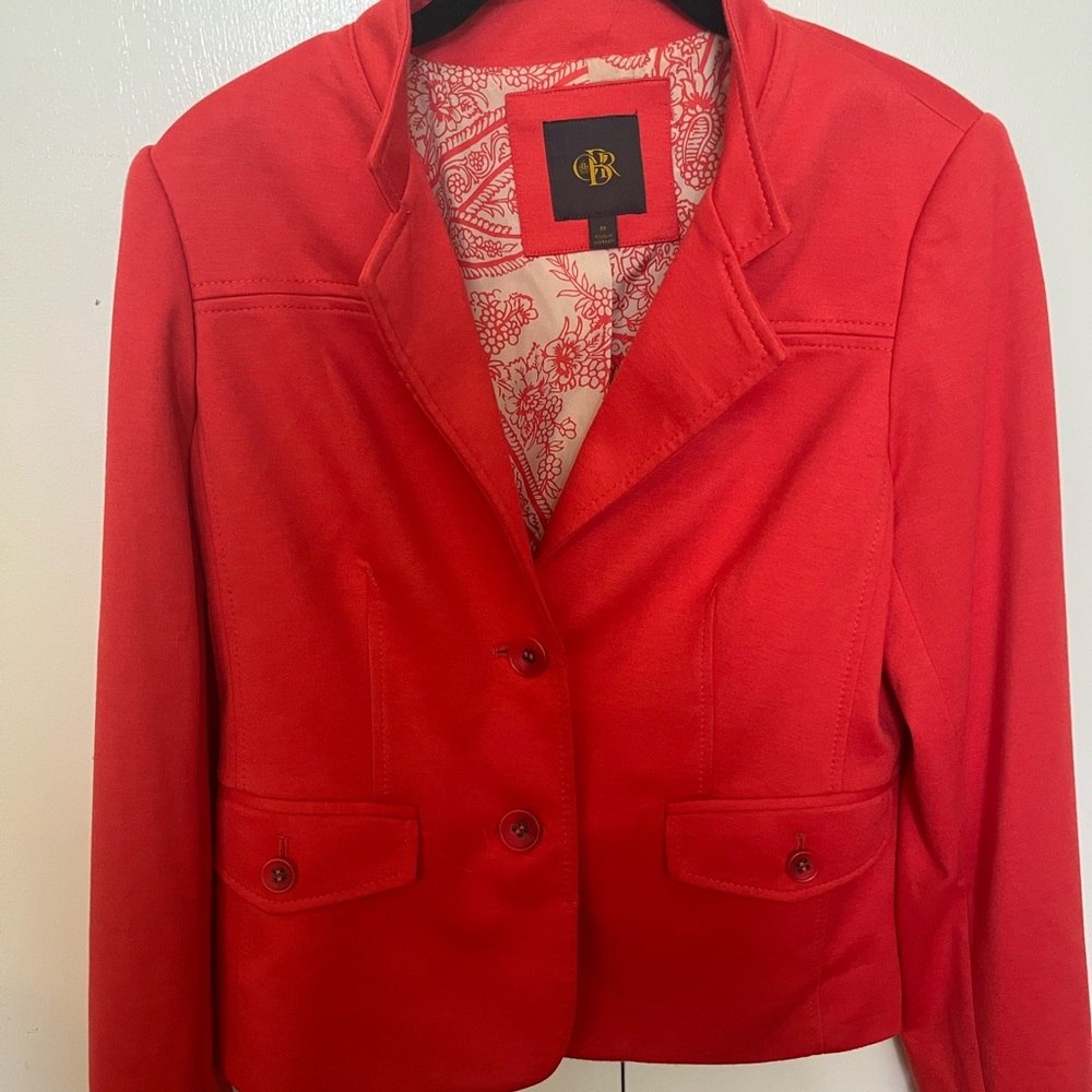 Gianni Bini Red Tailored Blazer with Notched Lapels